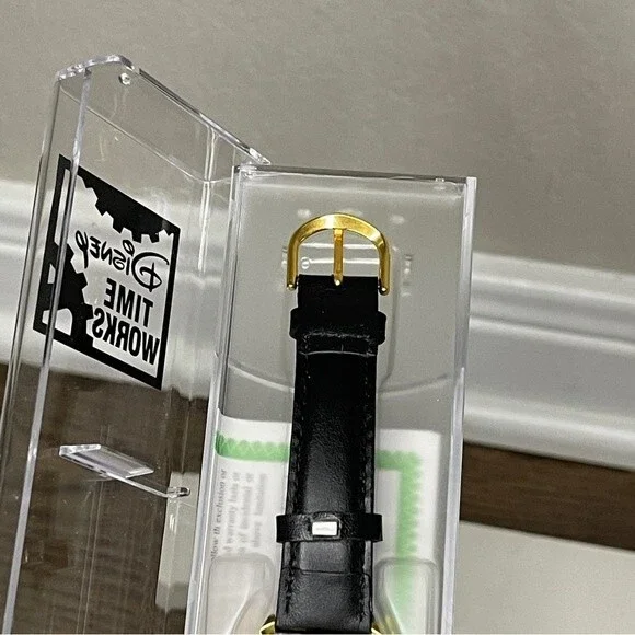 Walt Disney Pirates of the Caribbean Special Edition Sold Out Collectors Watch - Picture 12 of 15